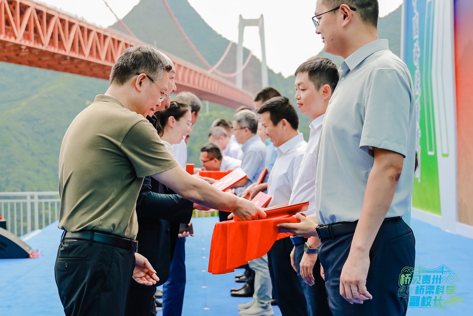 6494b918a6654380bbc50cd1d203f4e3